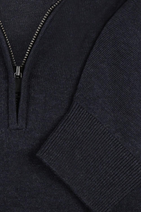McGregor zip mock sweater